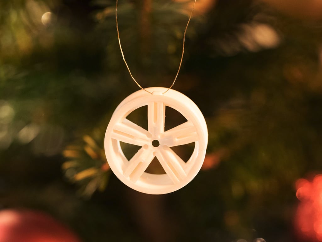 Drive Into The Holiday Season With 3d Printable Bmw Christmas Ornaments All3dp