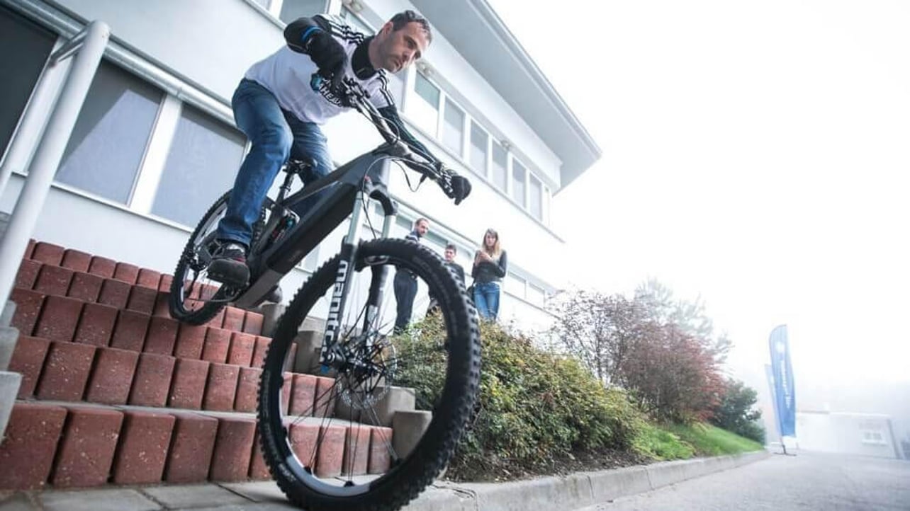 Featured image of Kinazo Design and Volkswagen Collaborate on 3D Printed Electric Mountain Bike