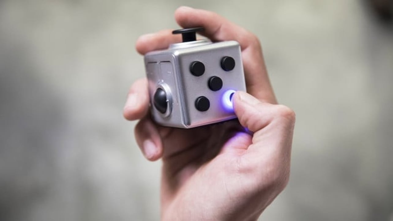Featured image of Control Your PC and Presentations with a Fidget Cube