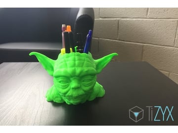 Uchwyt na długopis Yoda do ochrony artykułów biurowych.