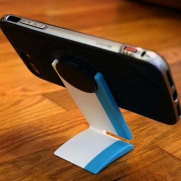 Stojaki na telefon mogą być doskonałym ergonomicznym dodatkiem do Twojego biurka