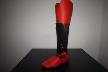 Proteza nogi, którą możesz wydrukować w domu
