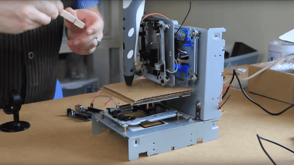 Build A Super Diy 3d Printer From Old Cd Rom Drives