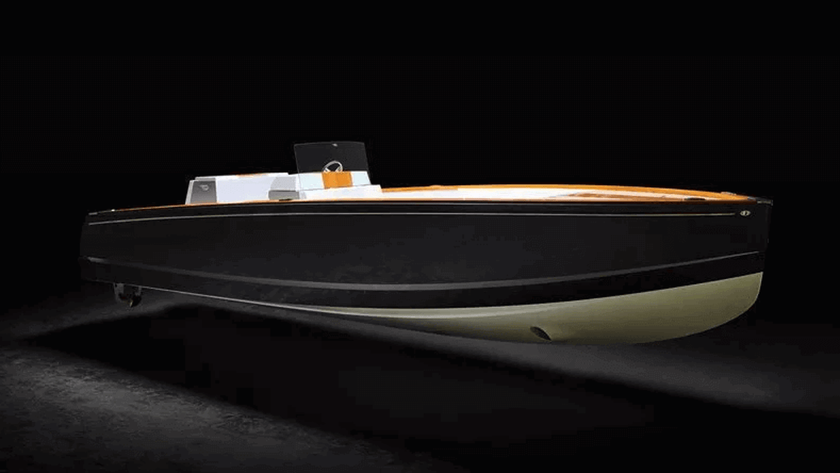 Featured image of Titanium 3D Printing Gives All-Electric Hinckley Yacht a Luxurious Look
