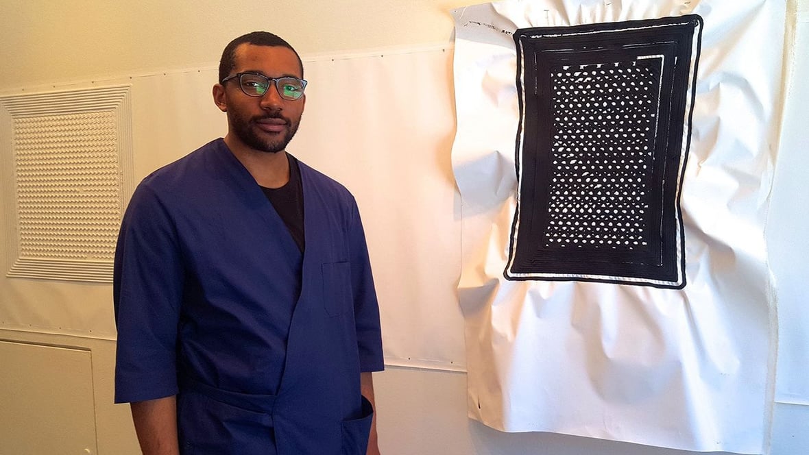 Featured image of Artist Builds 3D Printer That Turns African Tribal Symbols into Sculptures