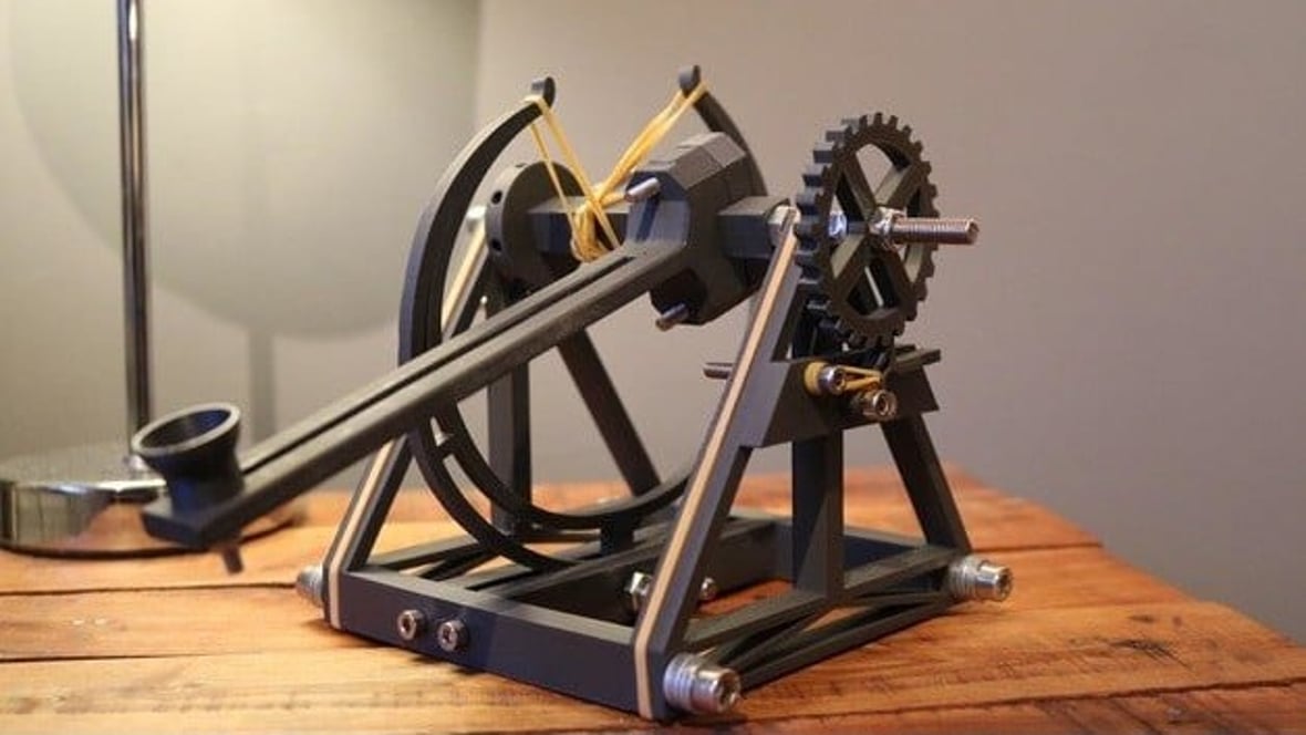 Featured image of [Project] 3D Printed Mini Catapult Inspired by Leonardo da Vinci
