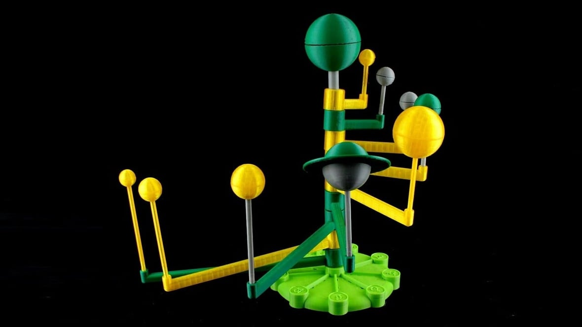 Featured image of 3D Printed Solar System: 10 Great Orreries & Models