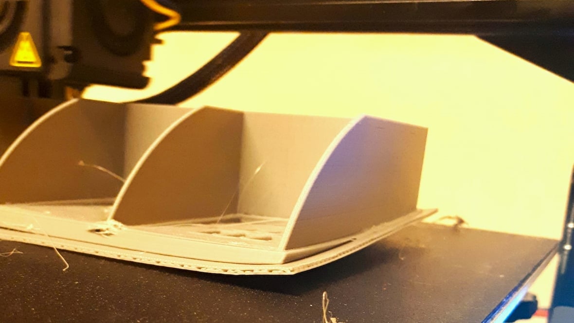 Featured image of 3D Print Warping: PLA, PETG, ABS – 3 Easy Fixes