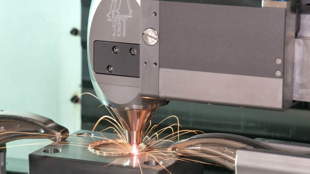 Featured image of Additive vs Subtractive Manufacturing – Simply Explained
