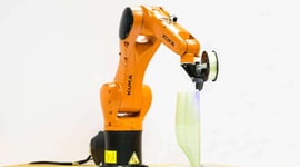 Featured image of Atropos is a Robot Arm That Weaves Fiber Like Spiders Would Do