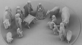 Featured image of Pope Francis Receives 3D Printed Nano-Nativity Scene for Christmas