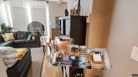 Featured image of Airbnb Adopts AR/VR to Let You Visit A Home Before Renting It