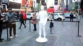 Featured image of 3D Printed Sculpture of Parkland Shooting Victim is Displayed in Times Square