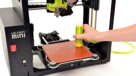Featured image of The Best Glue Sticks for 3D Printing in 2023