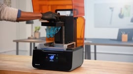 Featured image of Vat Polymerization: What Are SLA, DLP, and LCD?