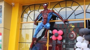 Featured image of Check Out This Larger Than Life-Sized Spiderman Model