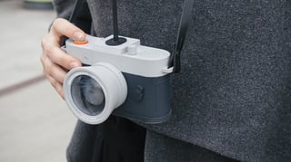 Featured image of Camera Restricta Won’t Allow Photos in Tourist Areas