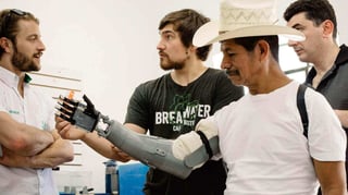 Featured image of The Victoria Hand Project Uses 3D Printing to Create Ergonomic Prosthetics