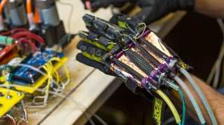 Featured image of Haptic VR Glove made from Soft Robotics and 3D Printing
