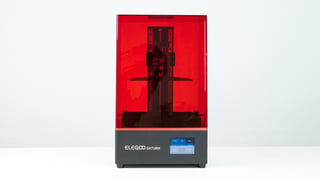 Image de l'en-tête de Elegoo Saturn : on a testé l’imprimante 3D résine