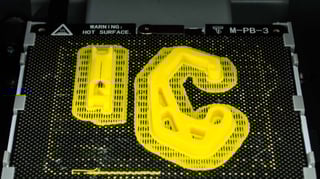 Featured image of How to Remove 3D Prints from the Bed: 9 Safe Ways