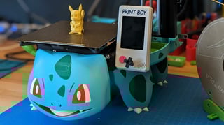 Featured image of Level Up Your Prusa Mini With This Gameboy-Inspired LCD Enclosure