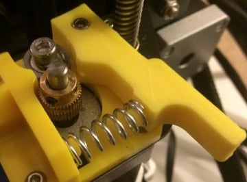 Slipping Clicking Extruder: 7 Ways to Fix It | All3DP