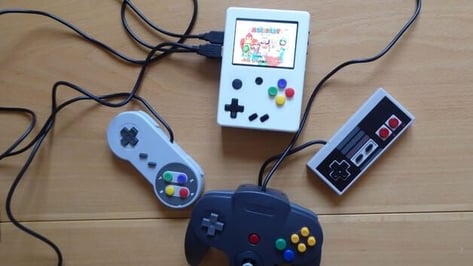 Featured image of 14 Year Old 3D Prints a Videogame Console