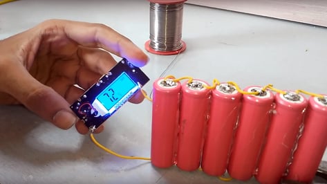 Featured image of Build Your Own Inexpensive Powerbank with 3D Printing