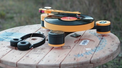 Featured image of Lenco-MD is World’s First 3D Printed Record Player Now Available on Kickstarter