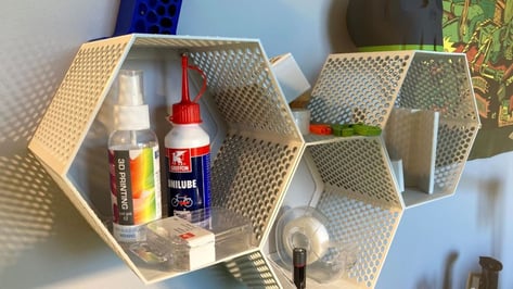 Featured image of 3D Printed Shelves: 10 Great Storage Solutions