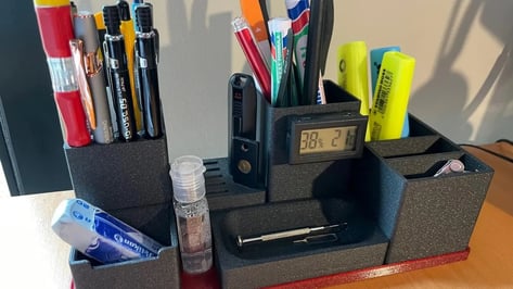 Featured image of 3D Printed Desk Accessories: 25 Things to 3D Print for Your Desk