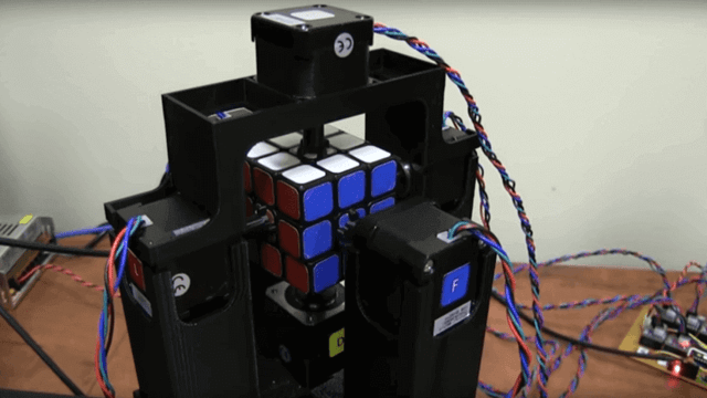 Featured image of 3D Printed Robot Solves a Rubik’s Cube in Under Two Seconds