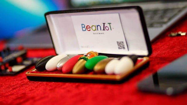 Featured image of BeanIOT is a Legume-shaped Sensor Package for Agriculture