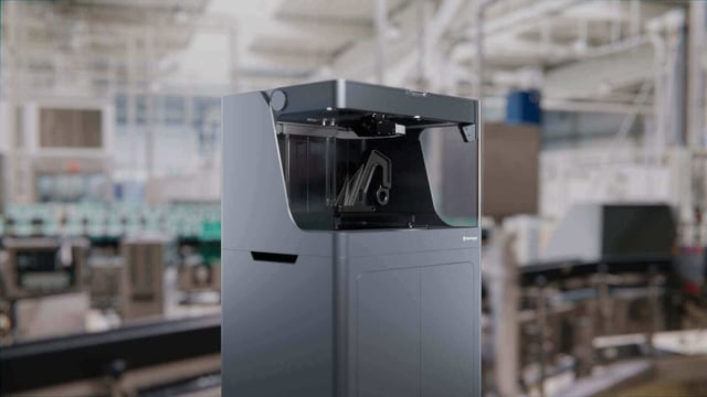 Featured image of Markforged Announces New X3 and X5 Carbon Fiber 3D Printers