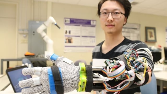 Featured image of Researchers 3D Print Tremor Suppression Glove to Help Parkinson’s Patients