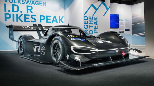 Featured image of Volkswagen Uses 3D Printing for Pikes Peak Hill Climb Supercar