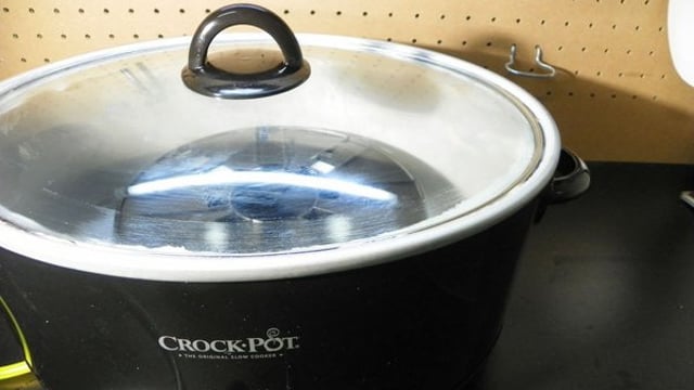 Featured image of Dry Out Damp Filament with an Unused Slow Cooker