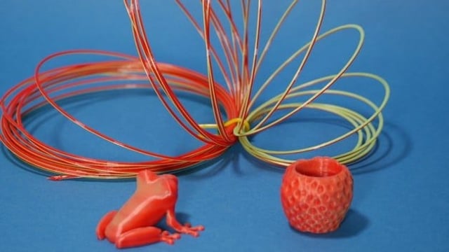 Image de l'en-tête de Filament pour imprimante 3D : imprimez votre filament multicolore !