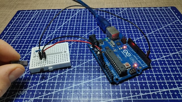 Featured image of Hall Effect Sensor & Arduino: How to Make Them Work