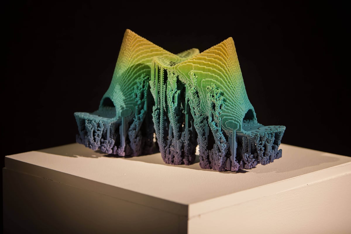 Designer Francis Bitonti showed the possibilities of full color polyjet technology (image: 3D Printshow)