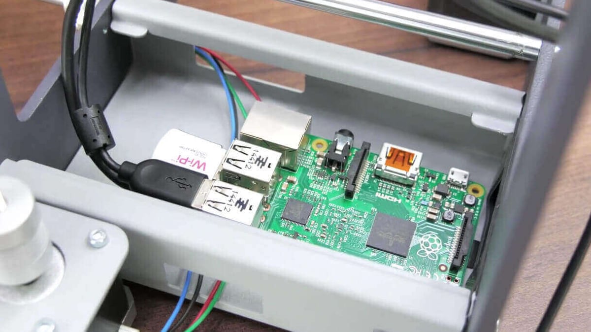 Image of What 3D Printers Should Look Like in 2018: Raspberry Pi Mounting Holes