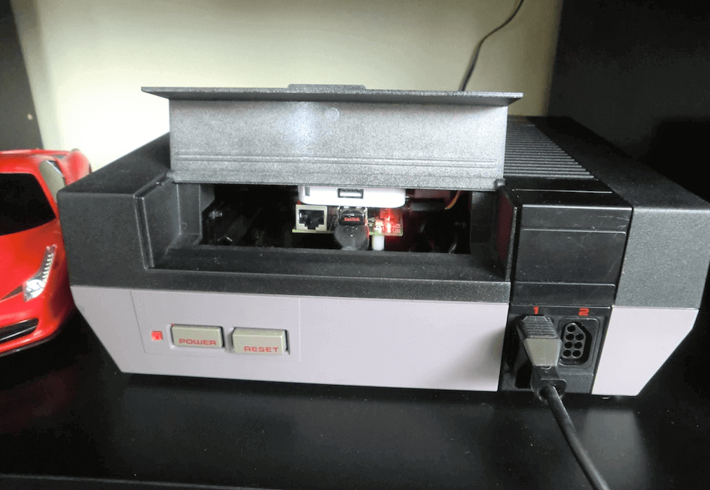 Image of Raspberry Pi NES Case: Nintendo Entertainment System Mod