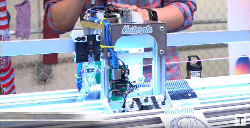 Print out a sweater with Kniterate, a 3D printer for knitting