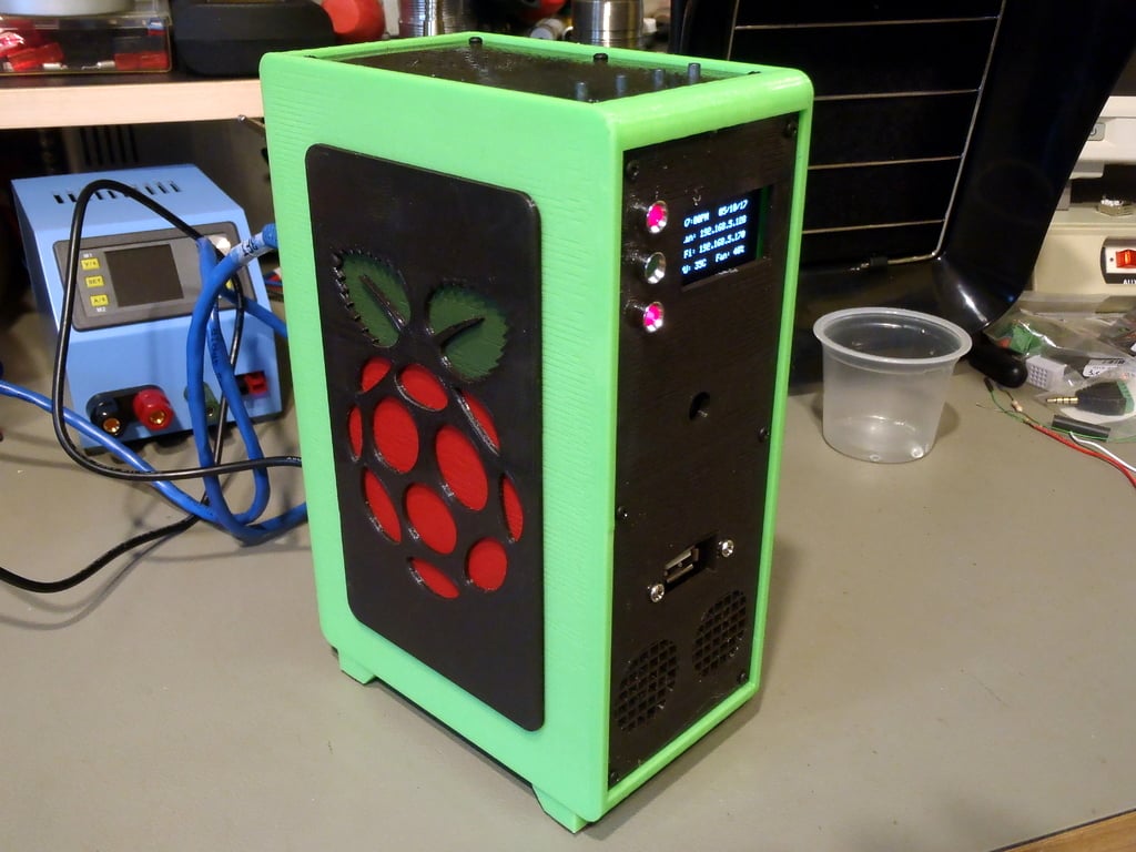 Imagen de Carcasa Raspberry Pi 3 personalizada para imprimir en 3D: Carcasa Raspberry Pi torre de escritorio