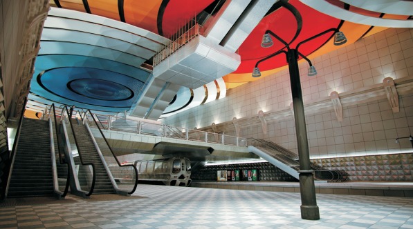 A model of a metro station's interior.