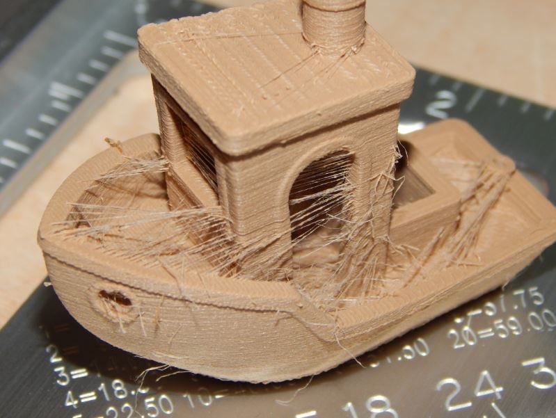 A rather stringy 3DBenchy...