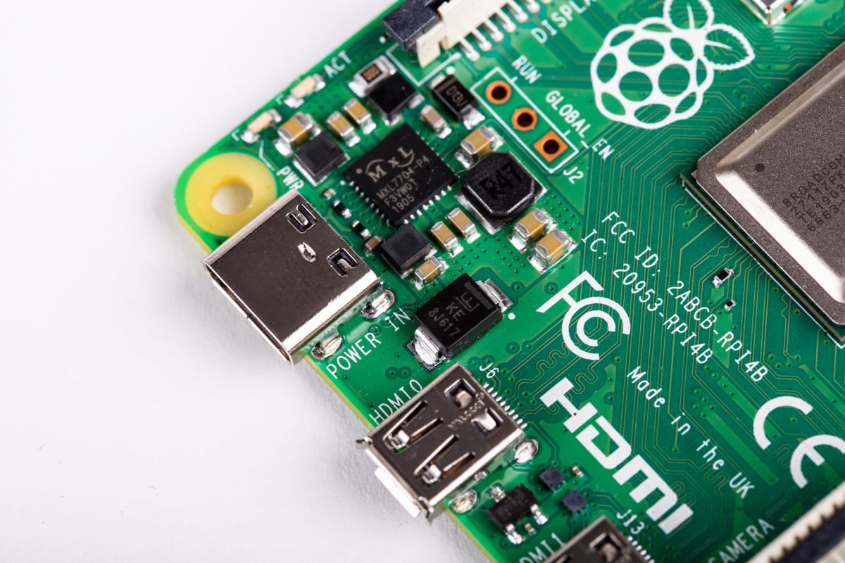 The dimensions of the Raspberry Pi 4 haven‘t changed, yet there are new connectors (image: Raspberry Pi)