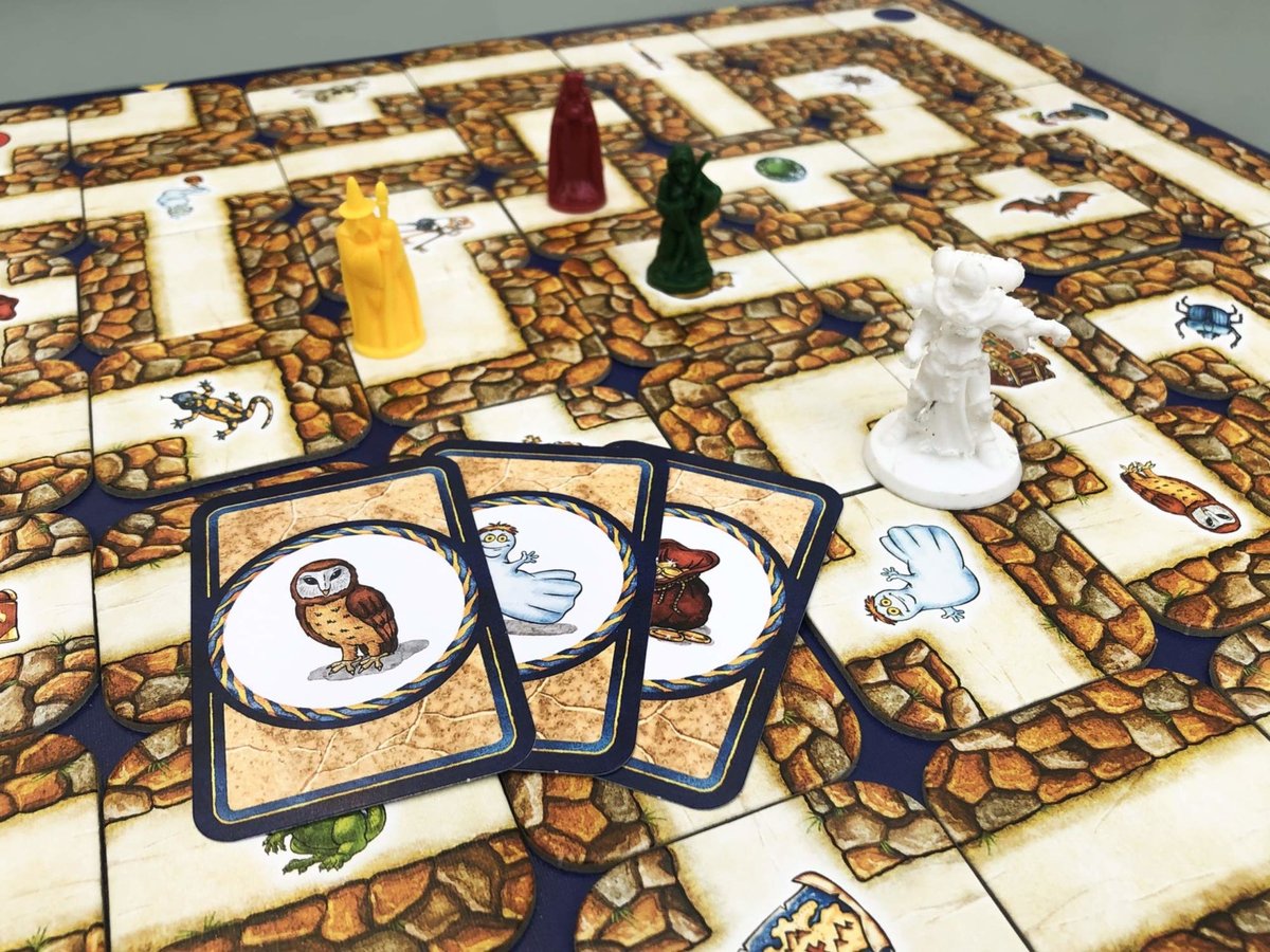 Labyrinth board game