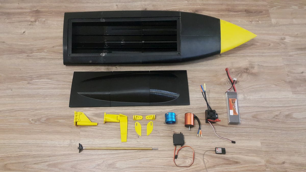 The RC boat's components